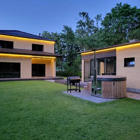 Holiday home Vomikay *